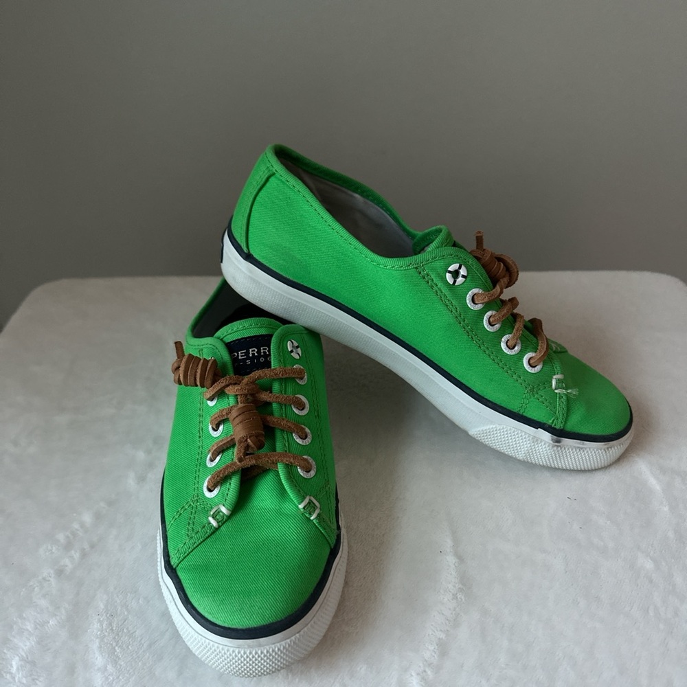 Sperry canvas sneakers